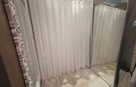 Tenda wave in velluto per camerino boutique Manuela K Lingerie